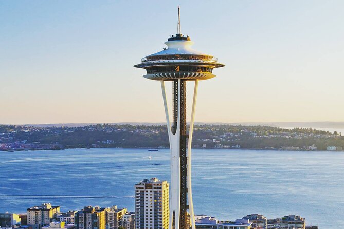 5-hour Seattle and Suburbs Attractions Tour - Juanita Beach Park: the Lake Washington shoreline stop