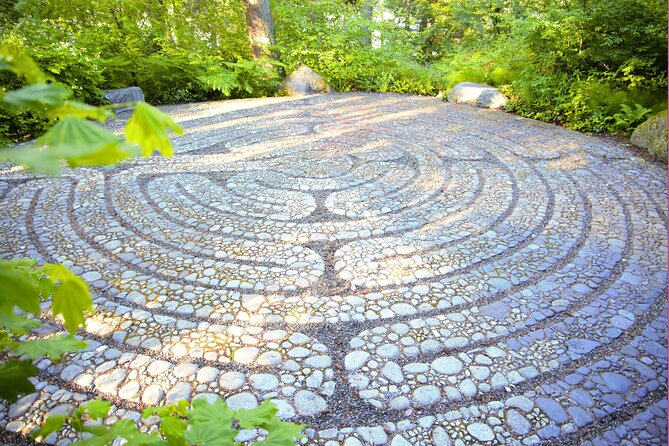 Bainbridge Island Discovery Tour - Stop 3: Halls Hill Lookout and Labyrinth