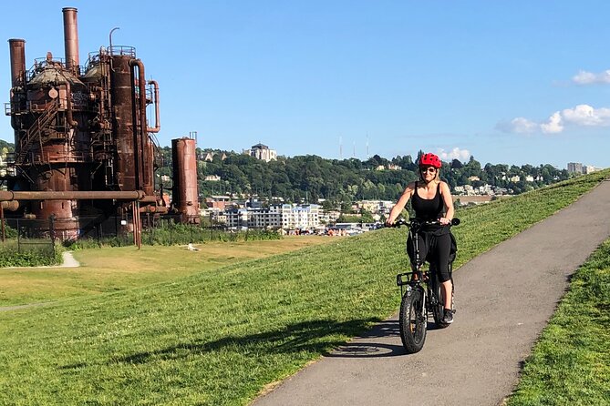 Bike Tour Seattle. 5 star Electric Bike Tour Seattle's waterways - Ballard and the Carl English Botanical Gardens to the Locks