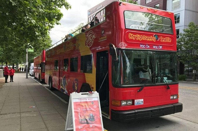 City Sightseeing Seattle HOHO Bus Tour + Bookable Extras - Arnocular XR and the On-Phone Story Layer
