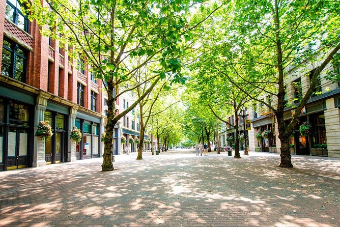 CitySightseeing Seattle Hop-On Hop-Off Bus Tour + Bookable Extras - The Real Trade-Off: Hop-On Flexibility vs. Waiting in Crowds