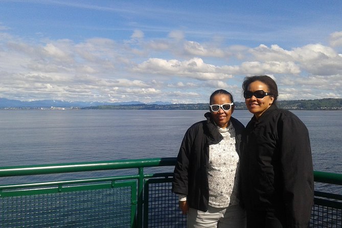 Deception Pass Bridge Island Tour from Seattle - Admiralty Head Lighthouse: quick stop, big bluff views (20 minutes)
