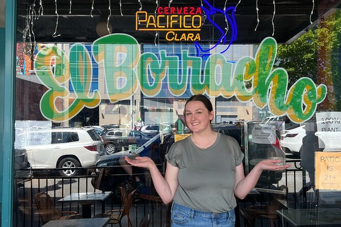 Downtown Food Tour with Drinks - Seattle Art Museum area and the kinetic Hammering Man