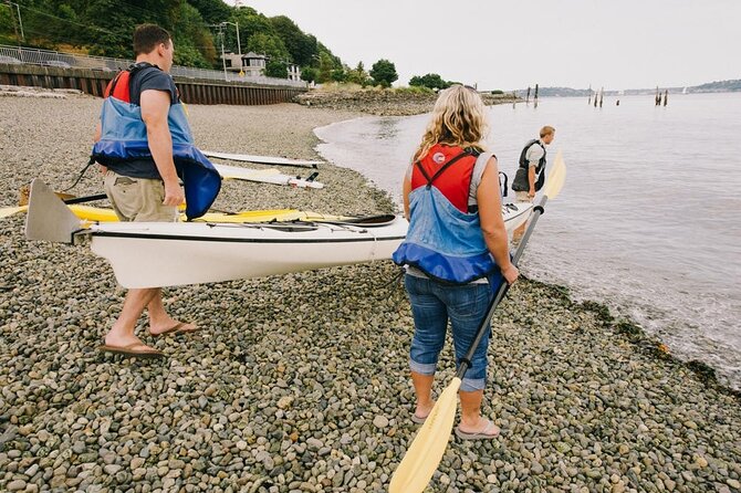 Elliott Bay Sea Kayak Tour - The 2:30 pm timing and how the small group changes your whole experience