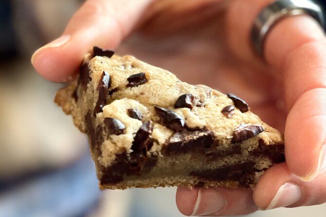 Festive Flavors of Pike Place Market Holiday Food Tour - The Core Experience: Tastings Across 9 Businesses