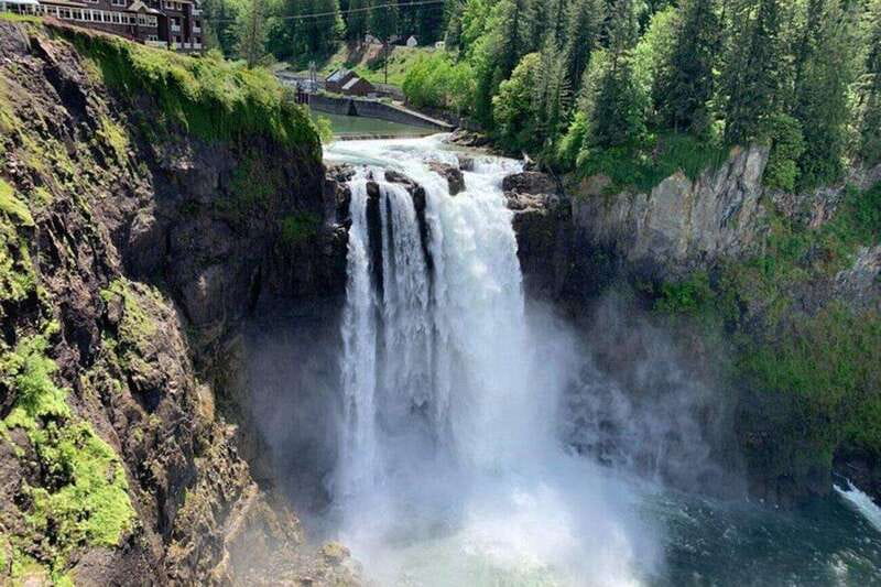 From Seattle: Pacific Northwest Waterfalls & Hiking Tour - Twin Falls hike: old-growth forest, steep moments, and real waterfall payoffs