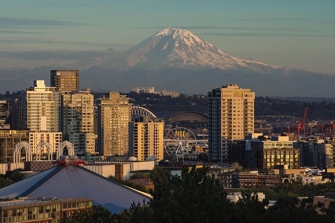 From Seattle: Private Seattle City Tour - Fisherman’s Terminal to Ballard Locks and the salmon ladder