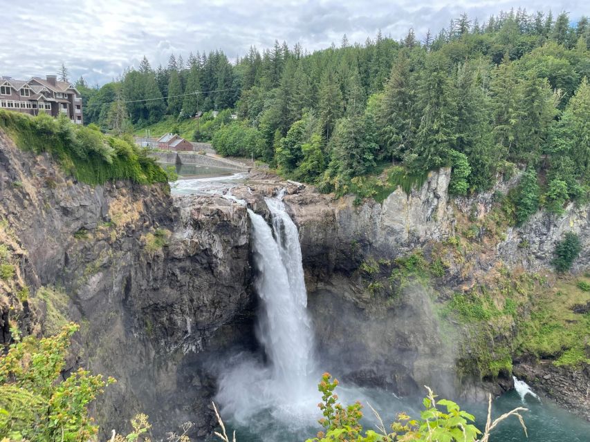 From Seattle: Snoqualmie Falls and Wineries Tour w/ Transfer - Snoqualmie Falls and Woodinville: The Smart Seattle Day Plan