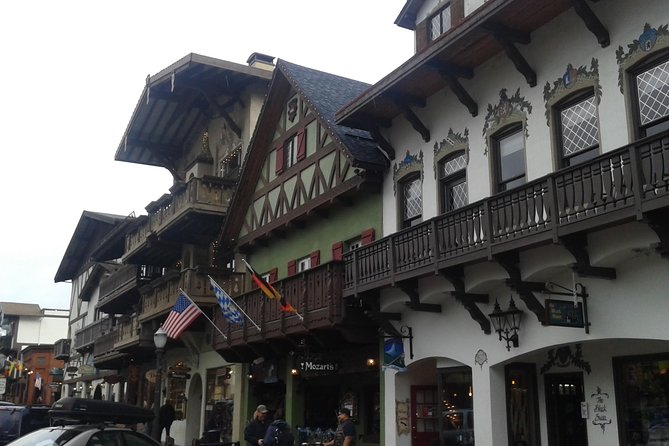 Luxury Leavenworth Day Trip through the Cascade Mountains - From Seattle Hotel Pickup to a Private SUV Day