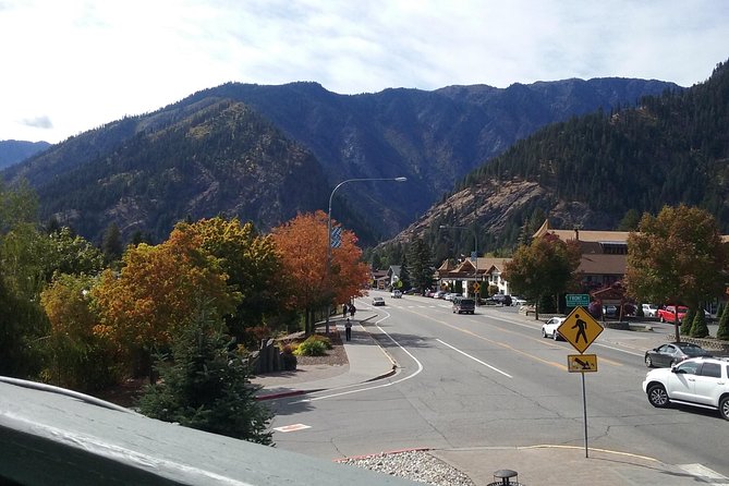 Luxury Leavenworth Day Trip through the Cascade Mountains - Leavenworth in Two Hours: German-Style Town Without the Group Hustle