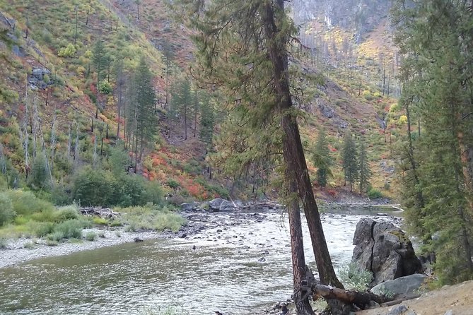 Luxury Leavenworth Day Trip through the Cascade Mountains - What to Pack and How to Plan Your Day Around the Weather