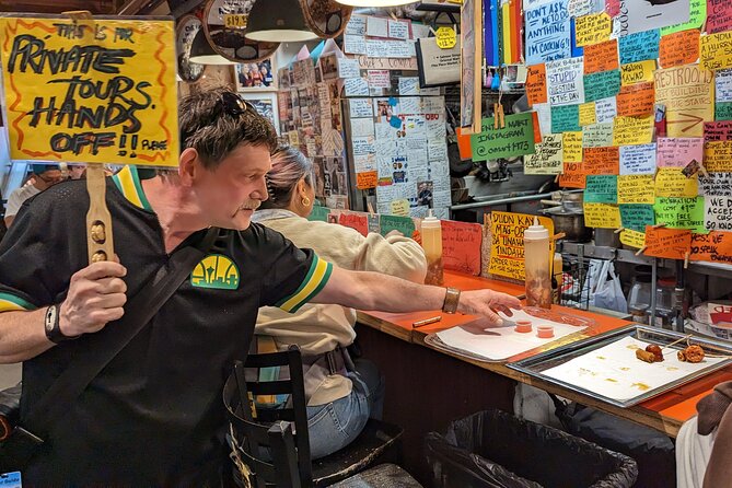 Meet the Market- Food and Fun tour in Pike Place Market - Stop-by-stop: from crumpets to cherry dessert