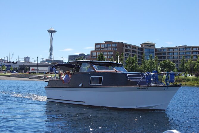 One Hour Social Sightseeing Cruise - BYOB! - The Route Around Lake Union and Toward Lake Washington