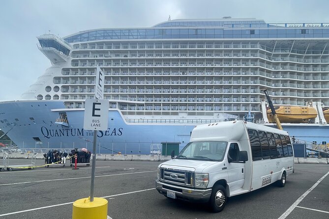 One-Way Seattle Airport Transfer Service - Shared-Shuttle Behavior vs. Private-Tour Expectations