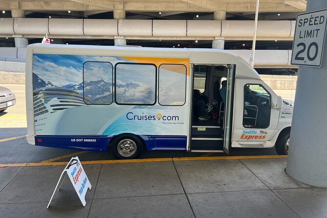 One-Way Transfer: SeaTac Airport to Seattle Piers 66 & 91 - The SeaTac Meeting Point: The Part You Should Nail First