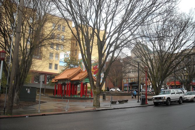 Queen Anne True Crime Tour - The Guide Makes It: Jake, Jay, and the Comfort Factor
