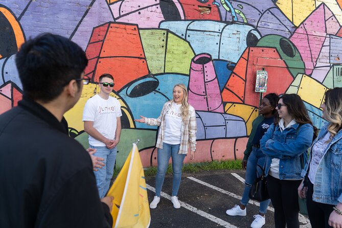 Roasted in Seattle: Bean to Cup Coffee Tour - Sound View Cafe and the Gum Wall: a coffee break with a photo moment
