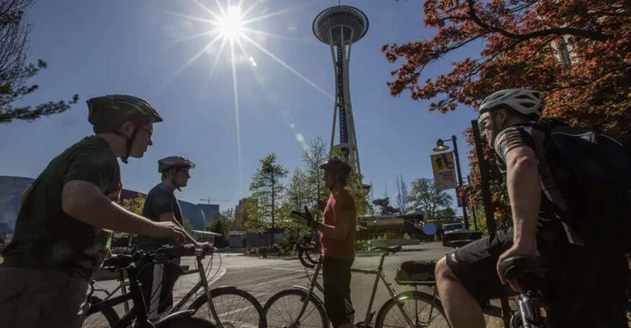 Seattle: 3 Hour Emerald City Standard Bike Tour - Queen Anne and Seattle Center Sights: Space Needle to Climate Pledge Arena