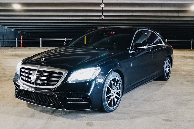 Seattle Arrival Chauffeur Driven Airport Transport - Curbside pick-up at SEA: the one detail that can make or break the start