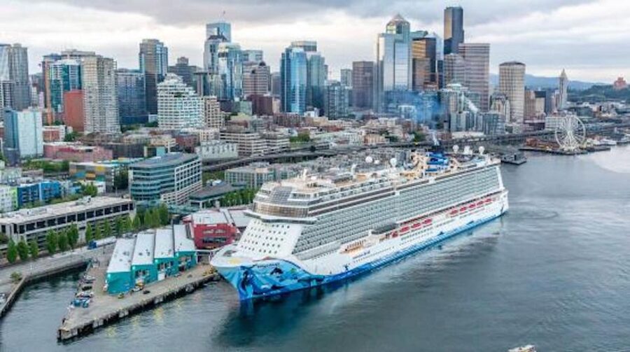 Seattle: Cruise Port City Sightseeing Tour - Downtown Seattle: Pike Place Market energy and Pioneer Square grit