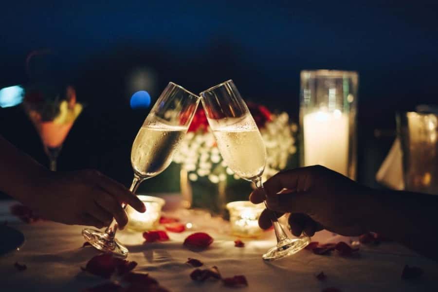 Seattle: Dinner Cruise Experience - Prosecco welcome, private table, and the pace of a plated meal