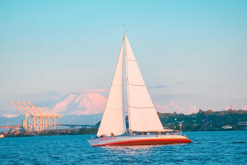 Seattle: Elliott Bay Sailing Cruise - The yachts and crew: real sailing, low-stress sailing