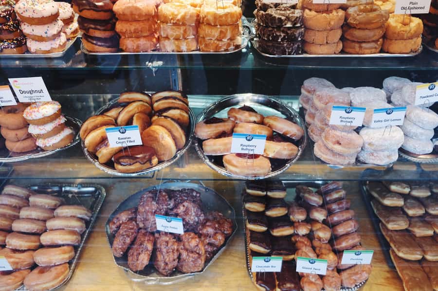 Seattle: Guided Delicious Donut Tour with Tastings - What you’re really signing up for: four tastings plus Seattle context