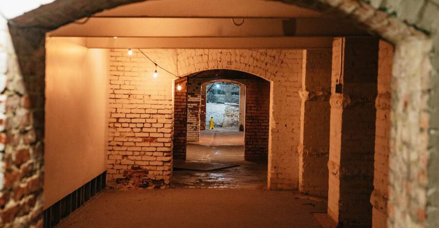 Seattle: Guided Underground Walking Tour - How the Seattle Fire Shaped the Underground Story