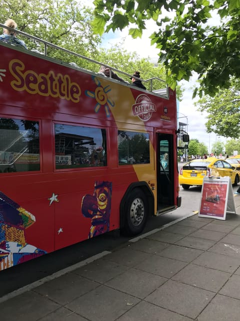 Seattle: Hop-on Hop-off Bus Tour and Sky View Observatory - What the onboard audio does well (and when it falls short)