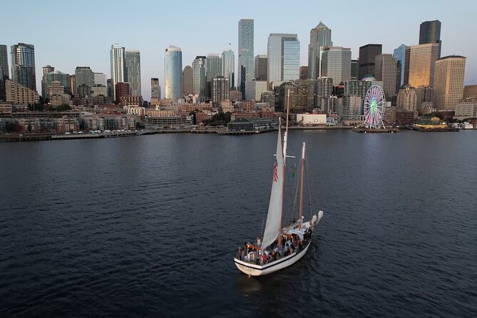Seattle Sailing Harbor Tour - Onboard comfort: restrooms, blankets, drinks, and what to bring