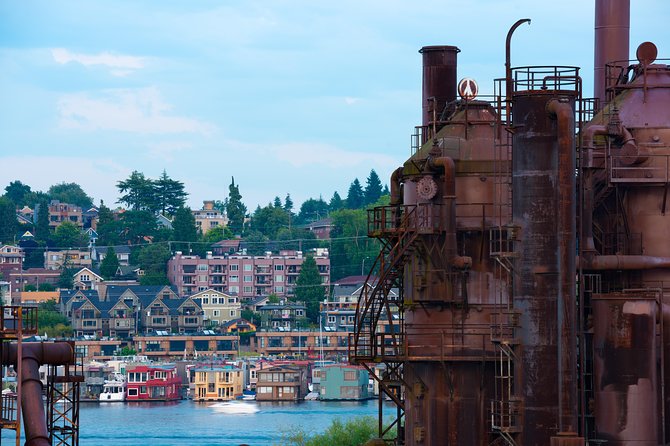 Seattle Scenic Panoramic Tour - Space Needle and Seattle Center: the iconic kickoff