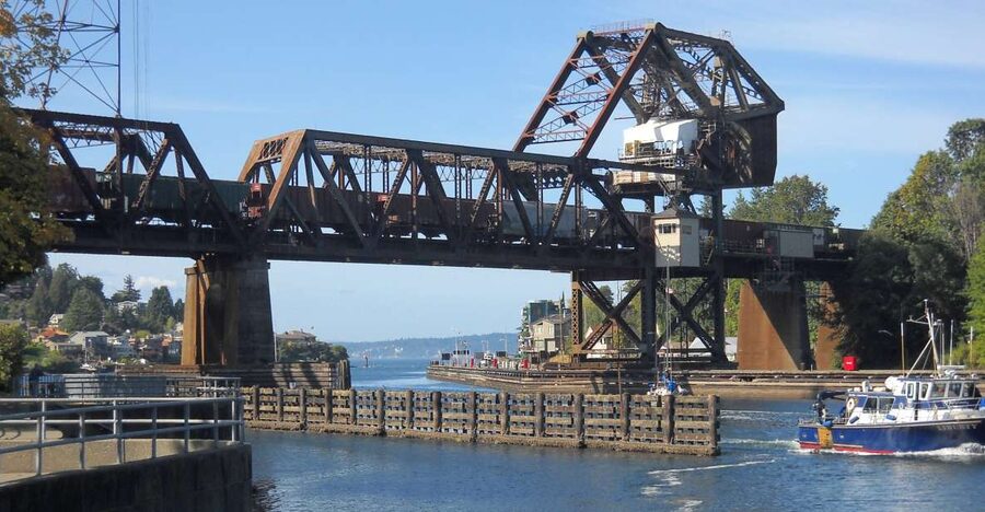 Seattle: Sightseeing Bus Tour with the Ballard Locks - Ballard Locks: boat locks, fish ladder, and why it matters