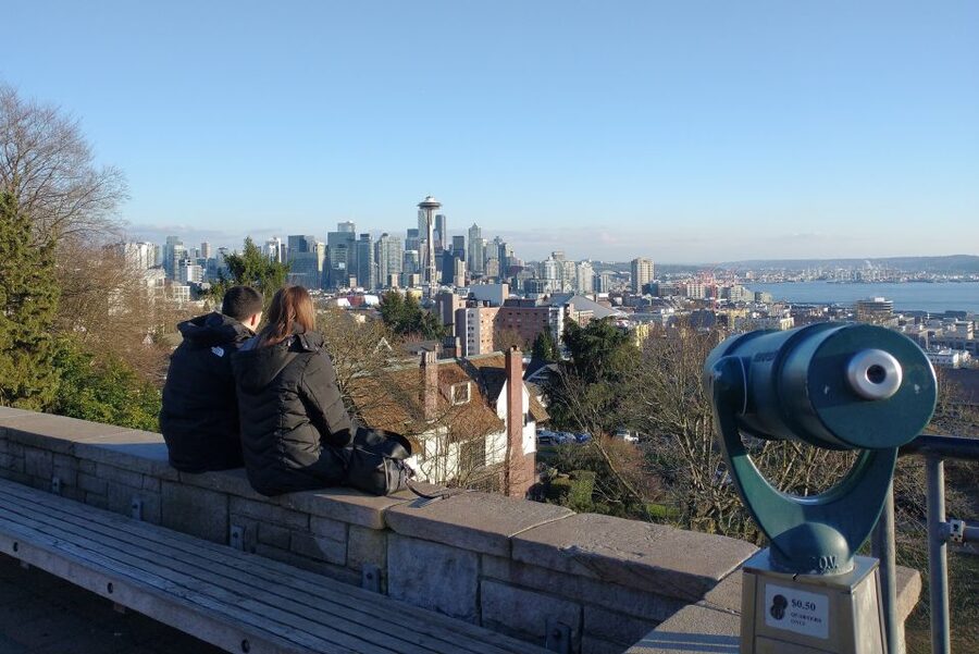 Seattle: Sightseeing Bus Tour with the Ballard Locks - What included stops really mean for your day