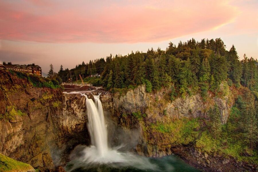 Seattle: Snoqualmie Falls and Leavenworth Day Trip - Leavenworth the German Village: Three Hours to Taste and Wander