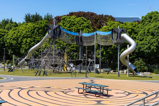 Seattle Time Travel Exploration Game and Tour - Clue stops around Pacific Science Center and the Peace Garden