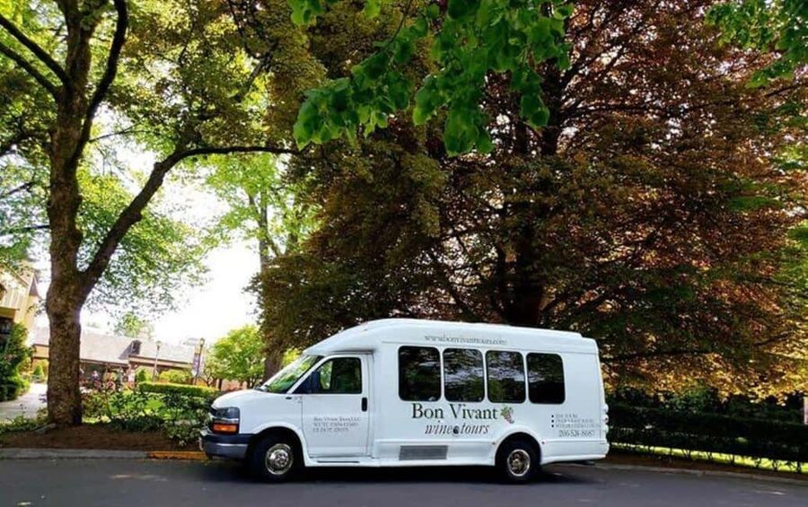 Seattle: Woodinville Guided Wine Tour with Optional Tastings - The First Stop: A Larger Winery for Washington’s Big Picture
