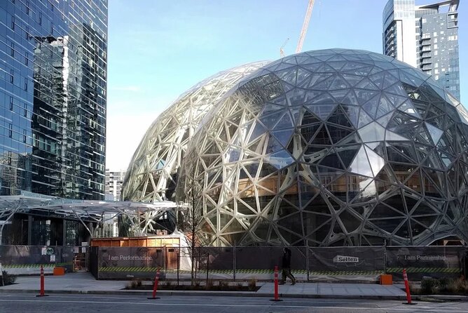 Show Me Seattle On Foot Downtown Walking Tour - Key things I found most worth your time