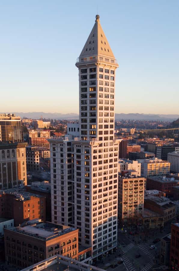 Smith Tower: Observatory Access Ticket - The ride up: what the historic brass elevators add