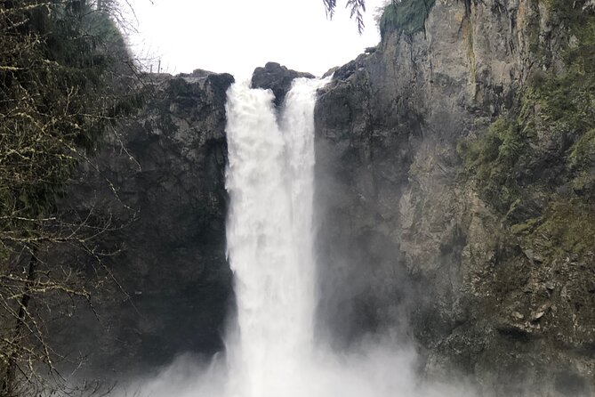Snoqualmie falls and Twin Falls Hike - A half-day waterfall fix from Seattle