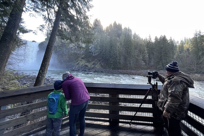 Snoqualmie Falls and Wineries Tour from Seattle - Small-group feel: what you gain with max 13 travelers