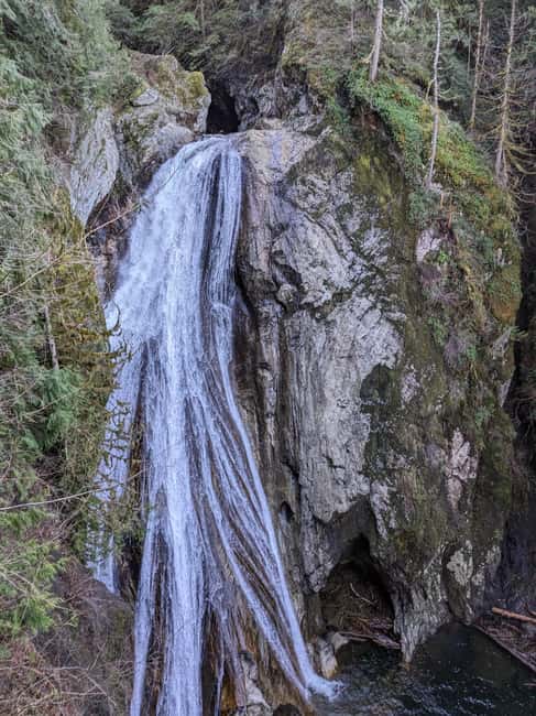 Snoqualmie, Twin Falls & Ancient Forest (Transport Included) - Snoqualmie Falls: More than one viewpoint of the same power