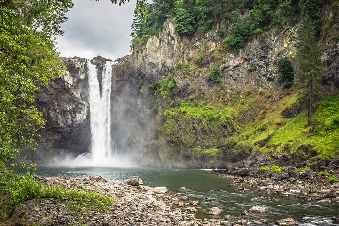 Visit Snoqualmie and Hike to Twin Falls (Transportation included) - Getting There in Comfort: Pickup From Zeitgeist Coffee and a Max-14 Van